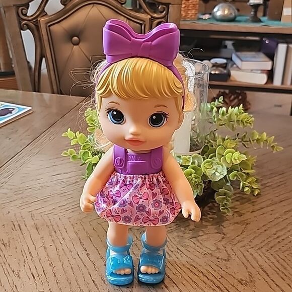 Baby Alive Sudsy styling doll - Picture 2 of 7